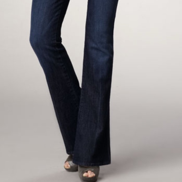 7 For All Mankind Size 27
Kaylie Midnight NY Dark Slim Boot-Cut Jeans - Picture 2 of 7